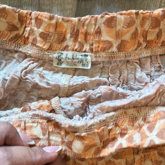 Free People Care FP Linen Daydreamer Set /
Sand Combo - Picture 10 of 16